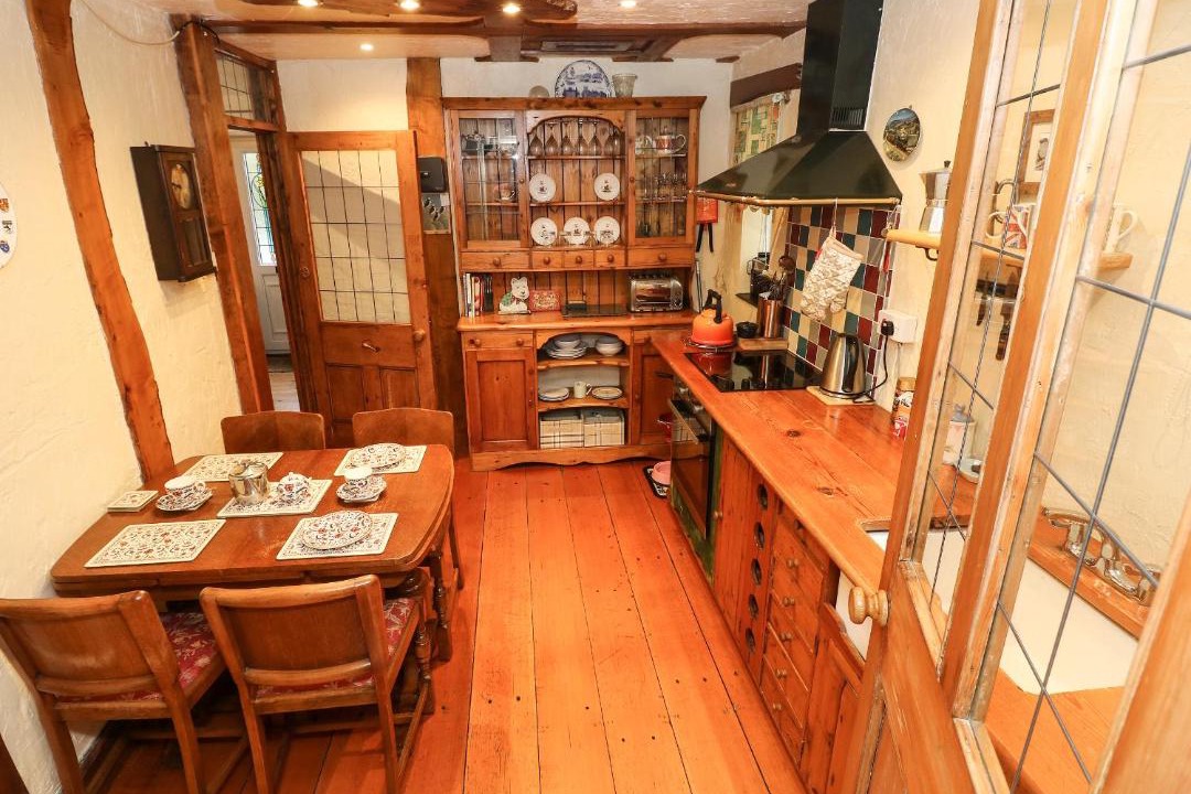 Photo of Livingroom in Margam