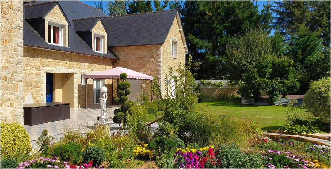 Photo of Others in Pleguien