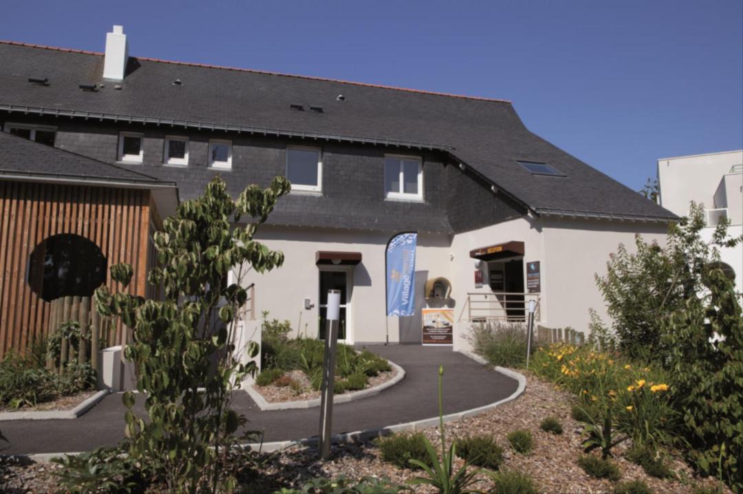 Photo of Buildings in Plescop