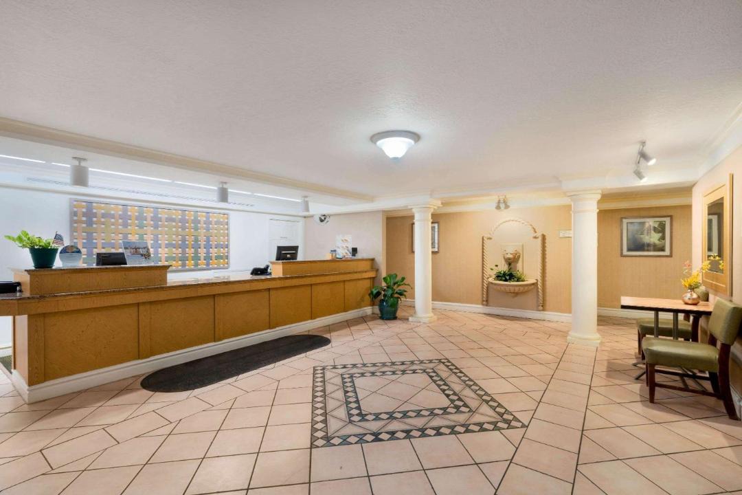 Photo of Livingroom in Cheyenne