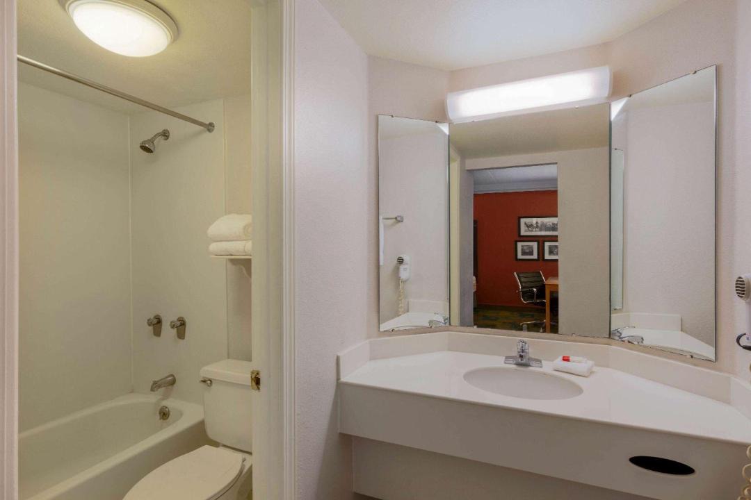 Photo of Bathroom in Cheyenne