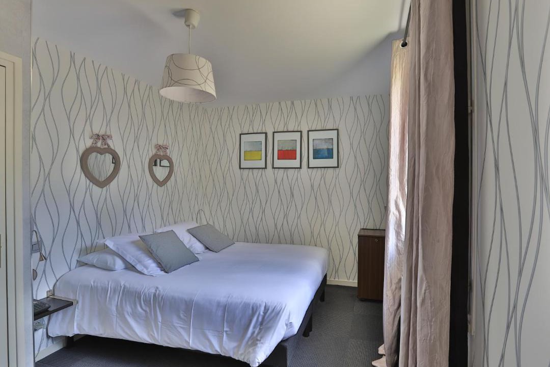 Photo of Others in Fleurie