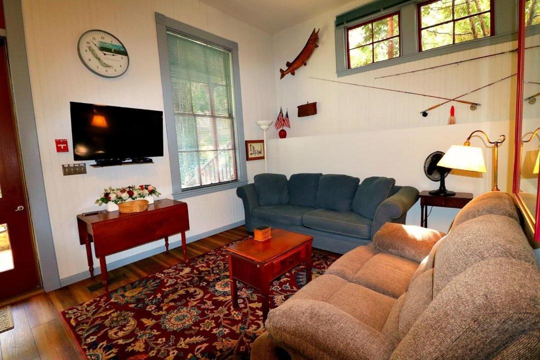 Photo of Livingroom in Chautauqua
