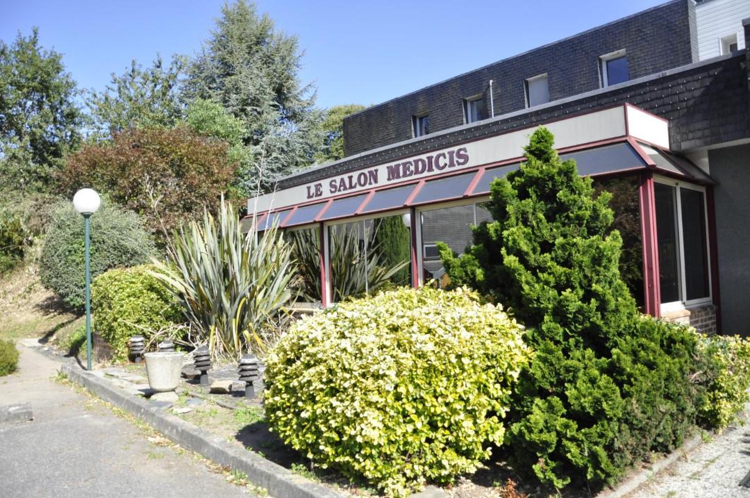 Photo of Others in Rostrenen