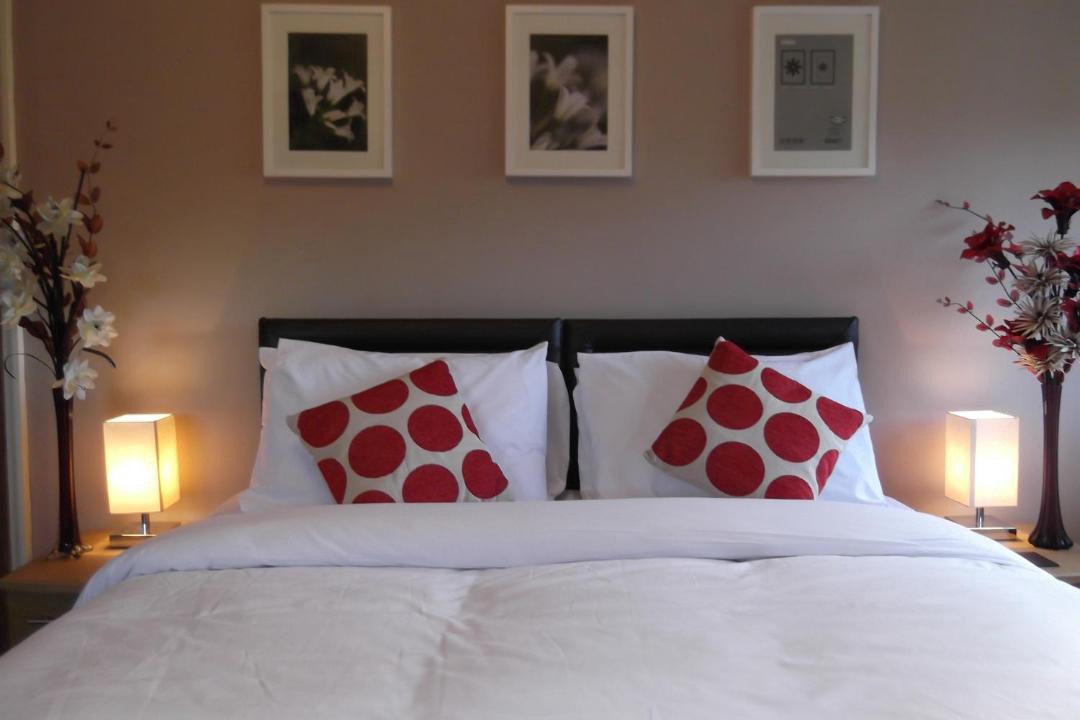 Photo of Bedroom in Island Gardens