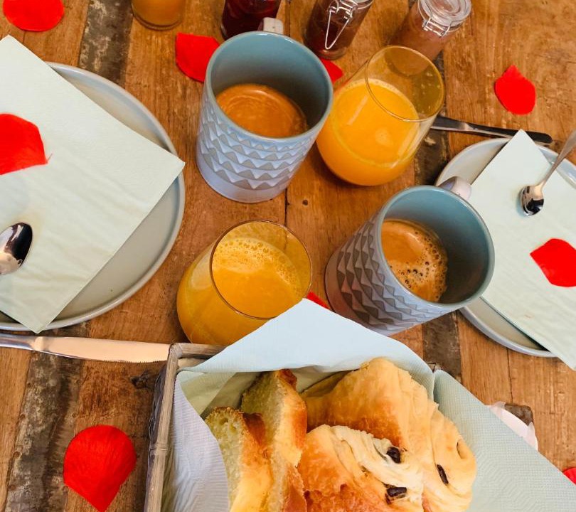 Photo of Others in Bollee