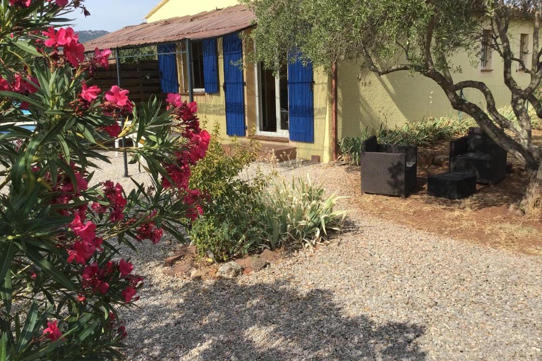 Photo of Buildings in Le Luc