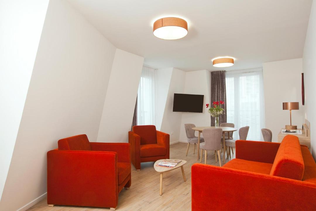 Photo of Livingroom in Puteaux