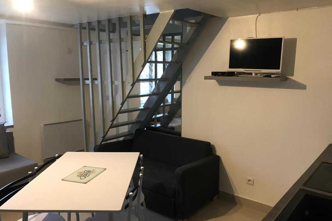 Photo of Livingroom in Villiers-Saint-Frederic