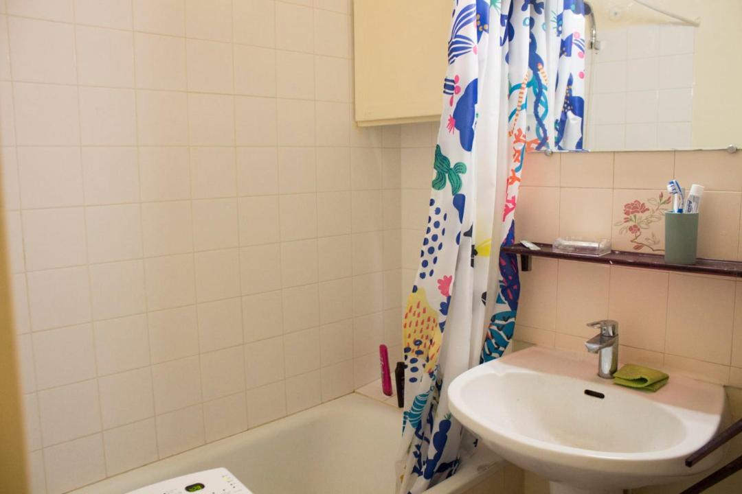 Photo of Bathroom in Quartier de la Salpetriere