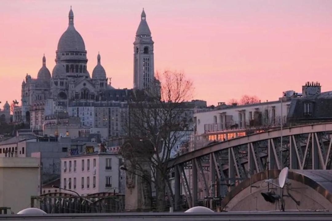 Photo of Buildings in 18th Arrondissement