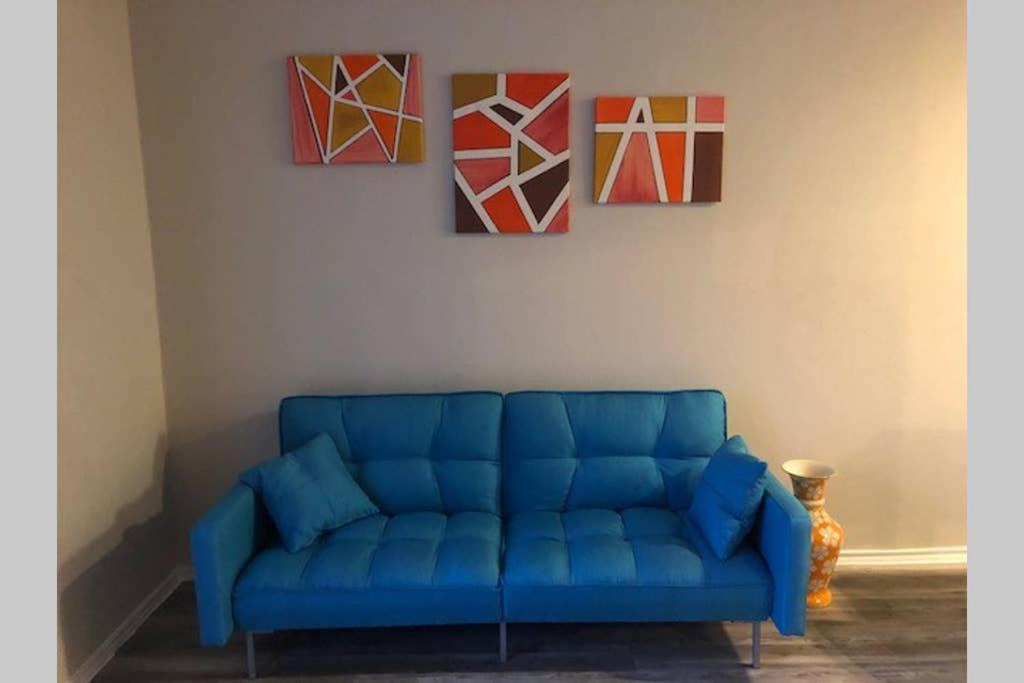 Photo of Livingroom in Village At Walnut Creek