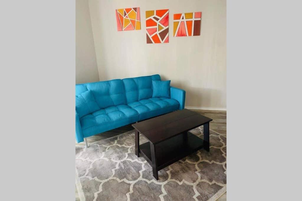 Photo of Livingroom in Village At Walnut Creek