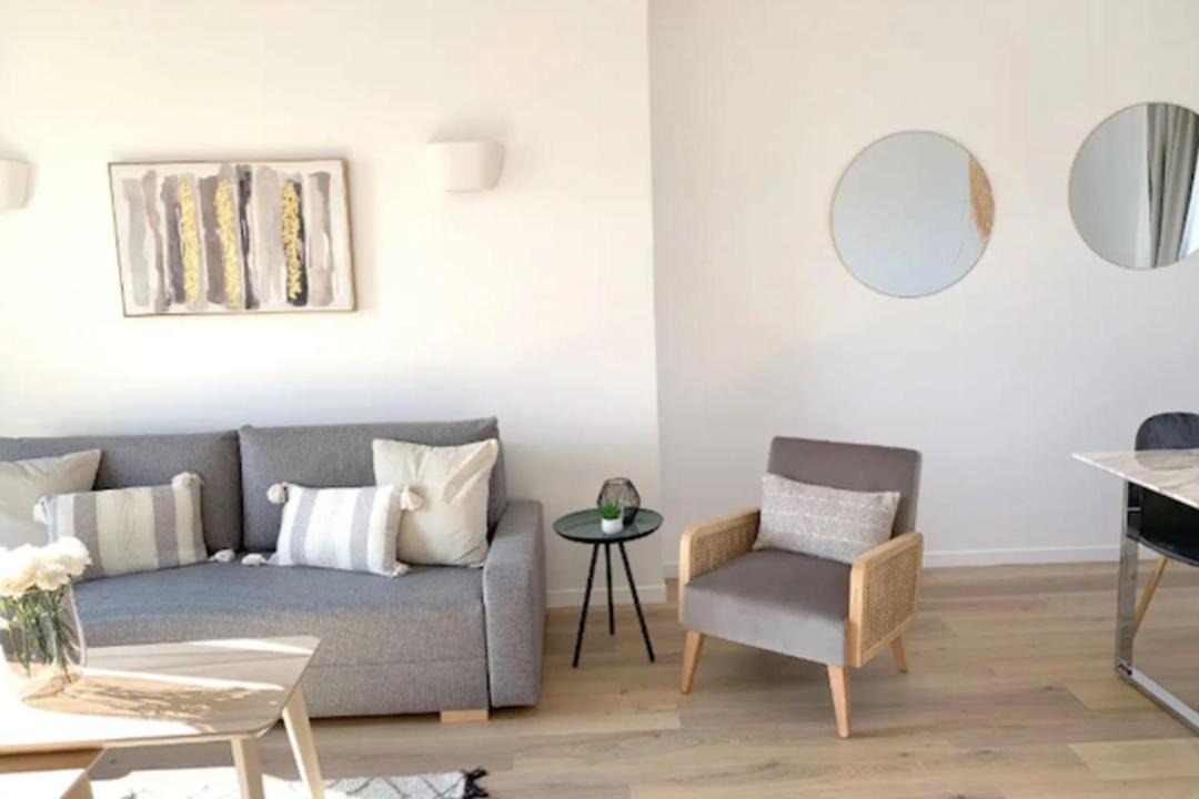 Photo of Livingroom in 18th Arrondissement