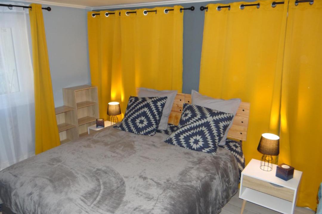 Photo of Bedroom in Saint-Jean-de-Maurienne