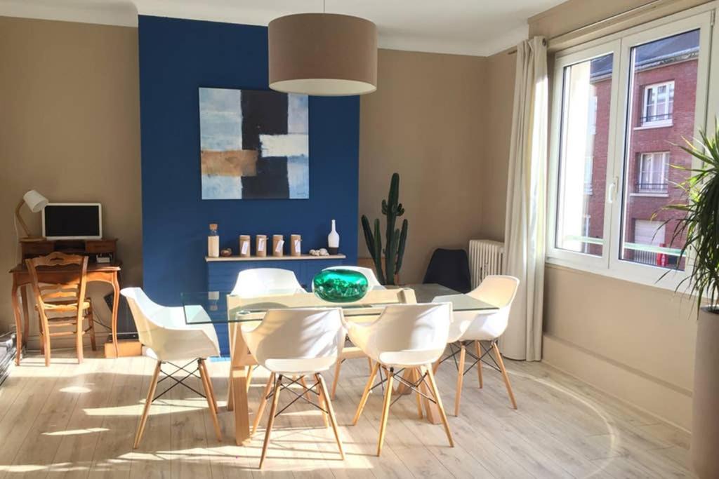 Photo of Livingroom in Centre Ville