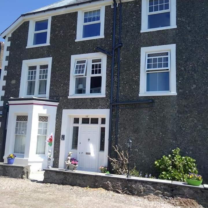 Photo of Buildings in Criccieth