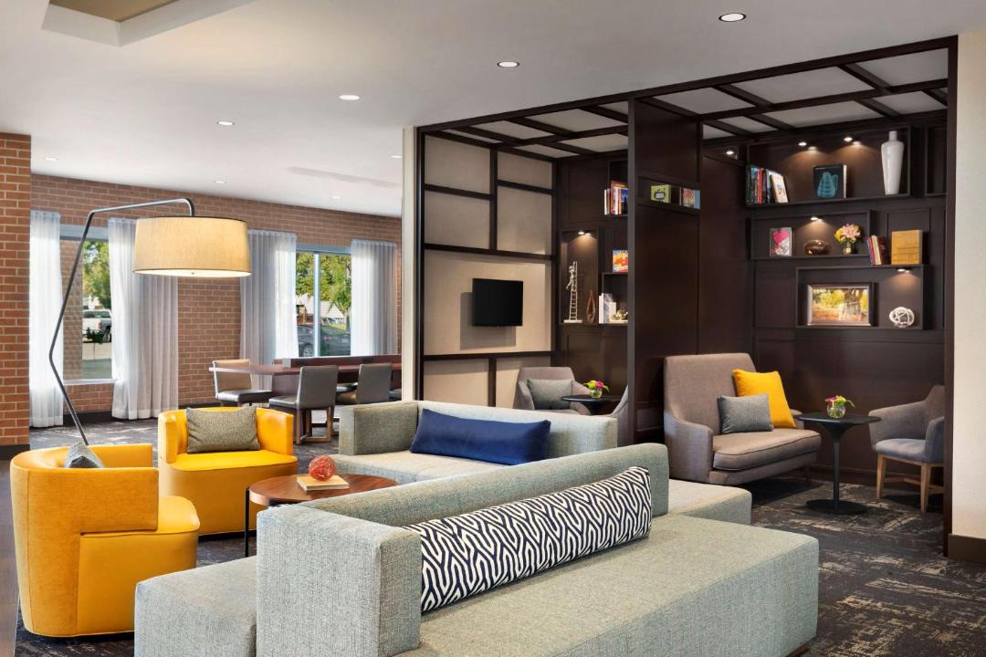 Photo of Livingroom in Nut Tree