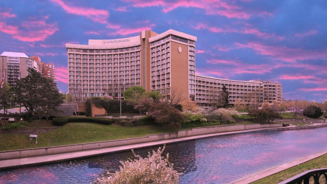 Photo of Buildings in Country Club Plaza Area