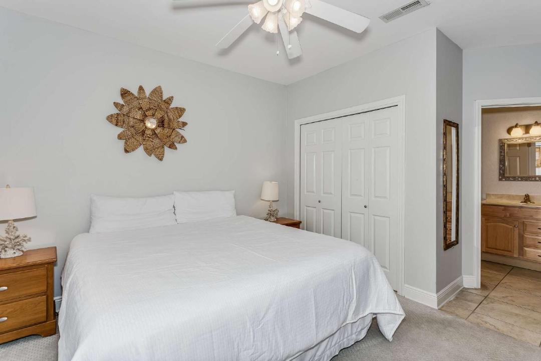 Photo of Bedroom in Pensacola Beach