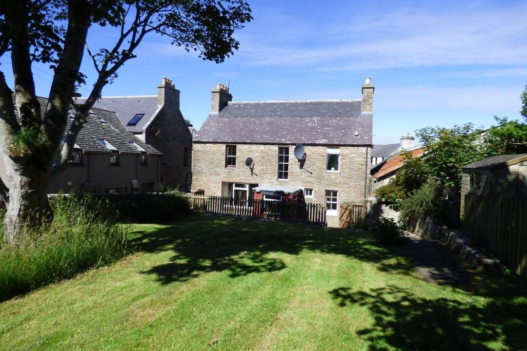 Photo of Buildings in St. Margaret's Hope