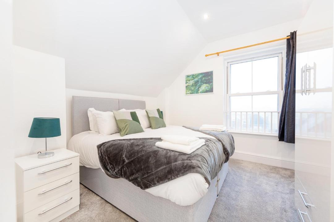 Photo of Bedroom in Cotham