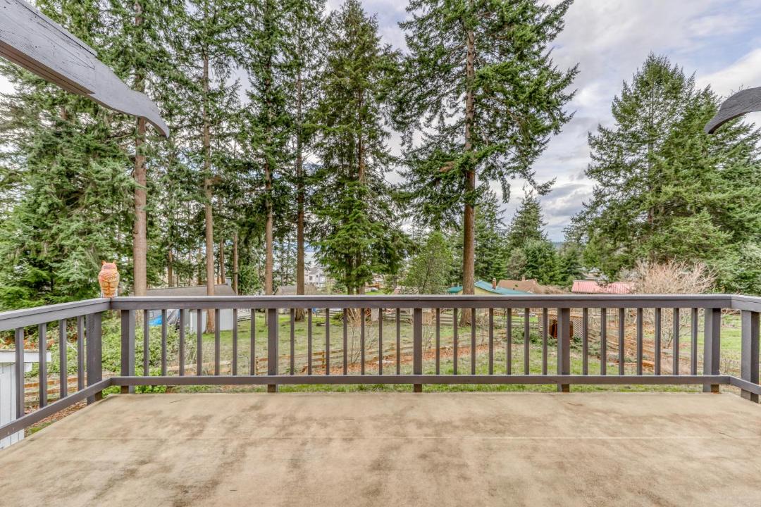 Photo of Others in Freeland