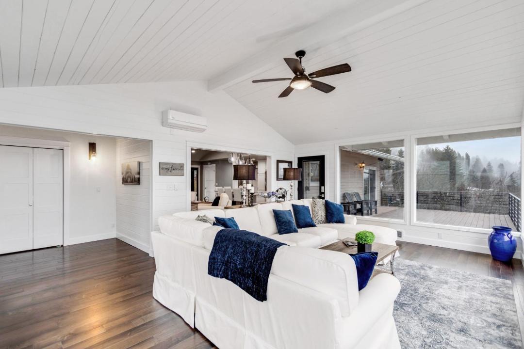 Photo of Others in East Hope