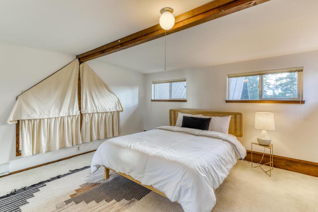 Photo of Bedroom in Freeland