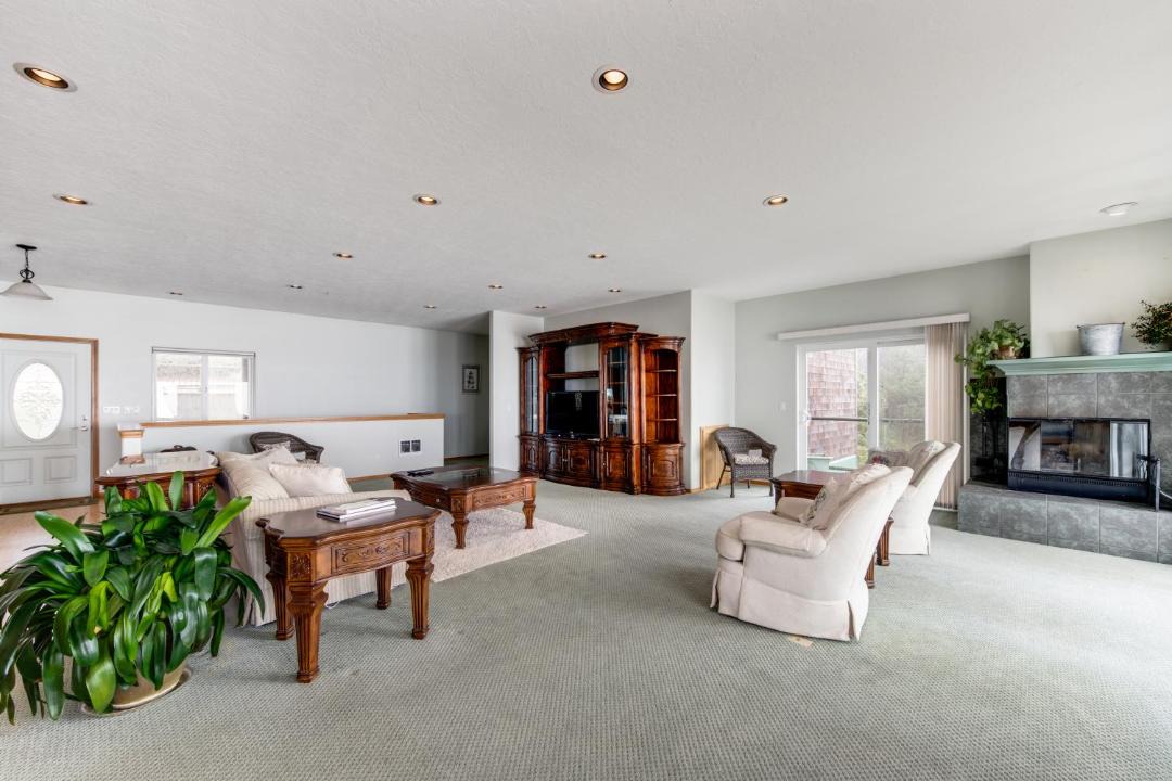 Photo of Others in Cloverdale