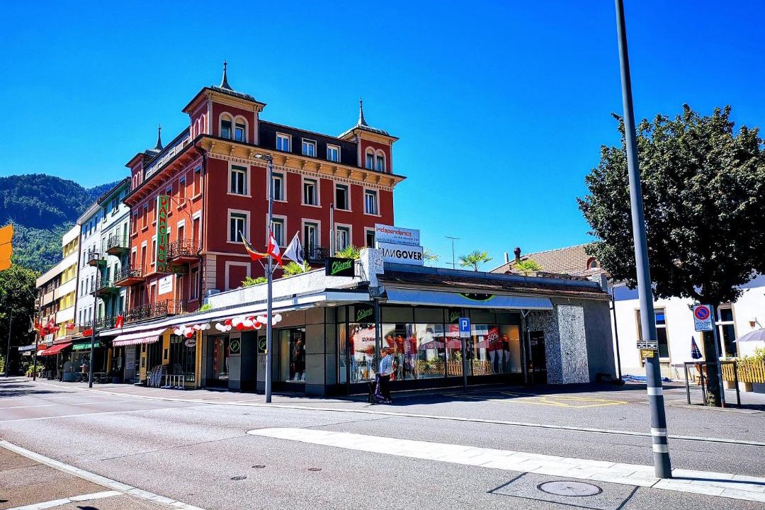 Photo of Others in Central Interlaken