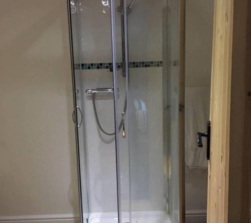 Photo of Bathroom in Upper Harbledown