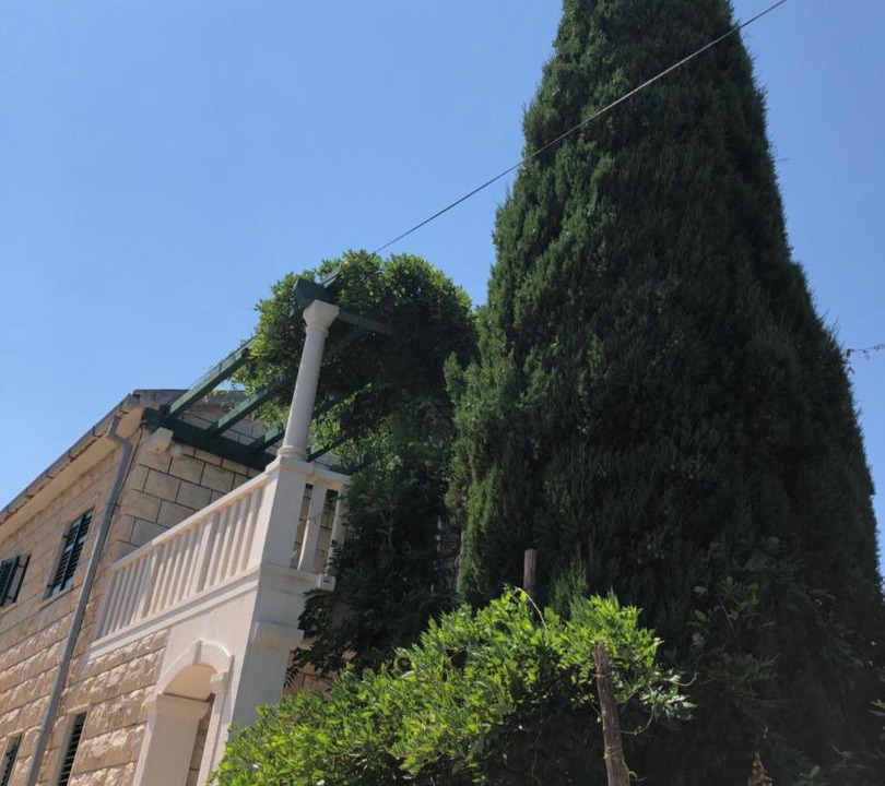 Photo of Buildings in Splitska