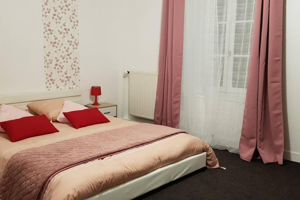 Photo of Bedroom in Etreham