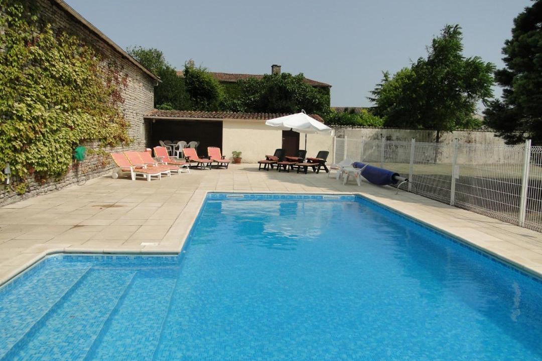 Photo of Others in Bouin