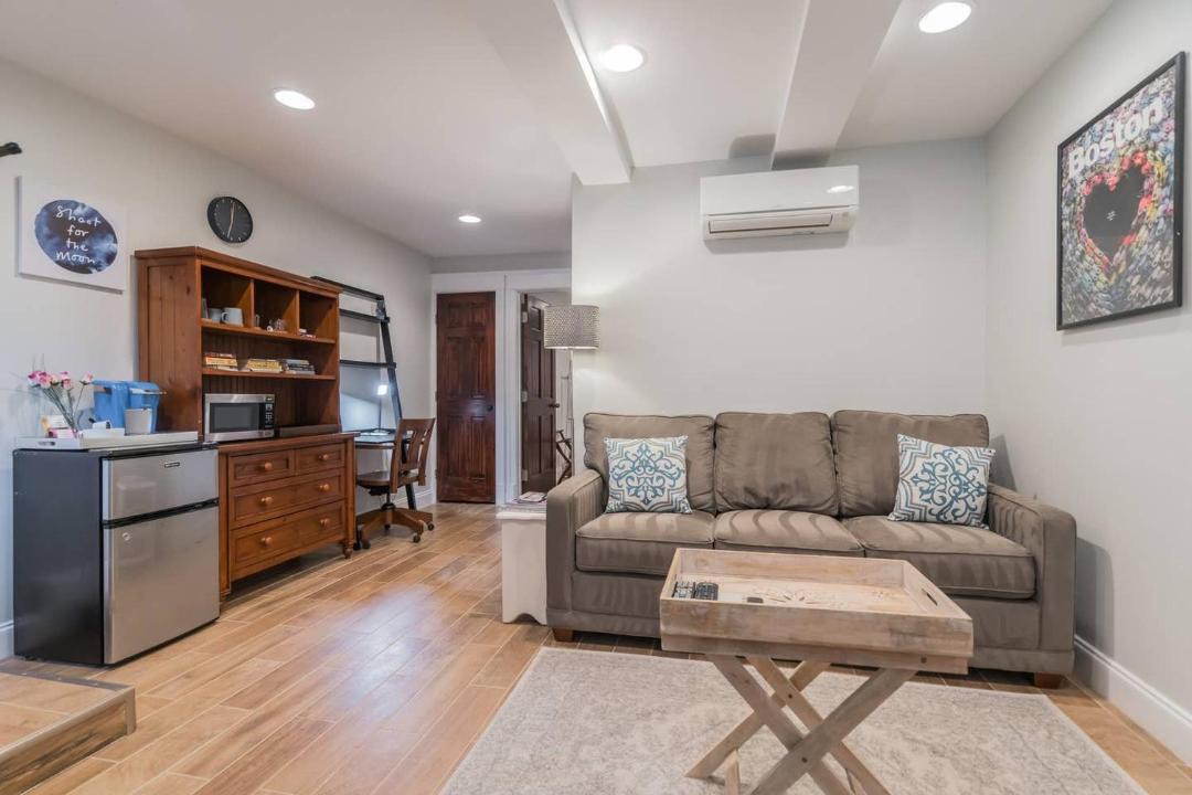 Photo of Livingroom in Shaw