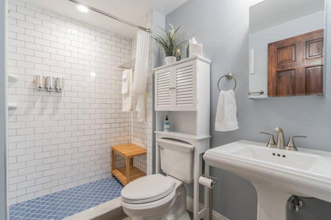 Photo of Bathroom in Shaw