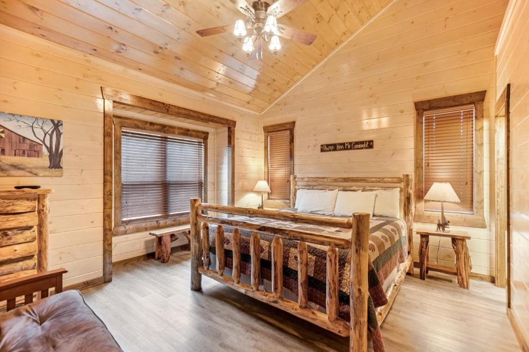 Photo of Bedroom in Sevierville