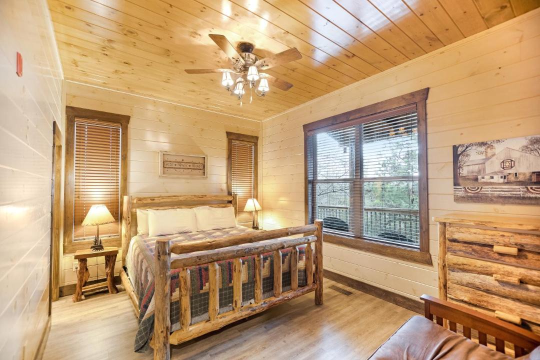Photo of Bedroom in Sevierville