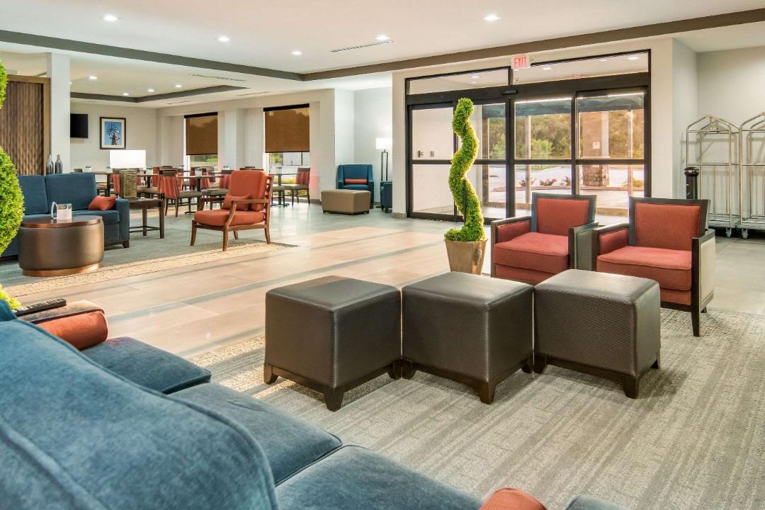 Photo of Livingroom in DeSoto