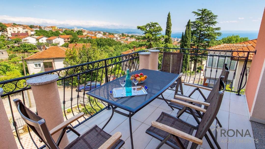 Photo of Patio Balcony in Bezjaki