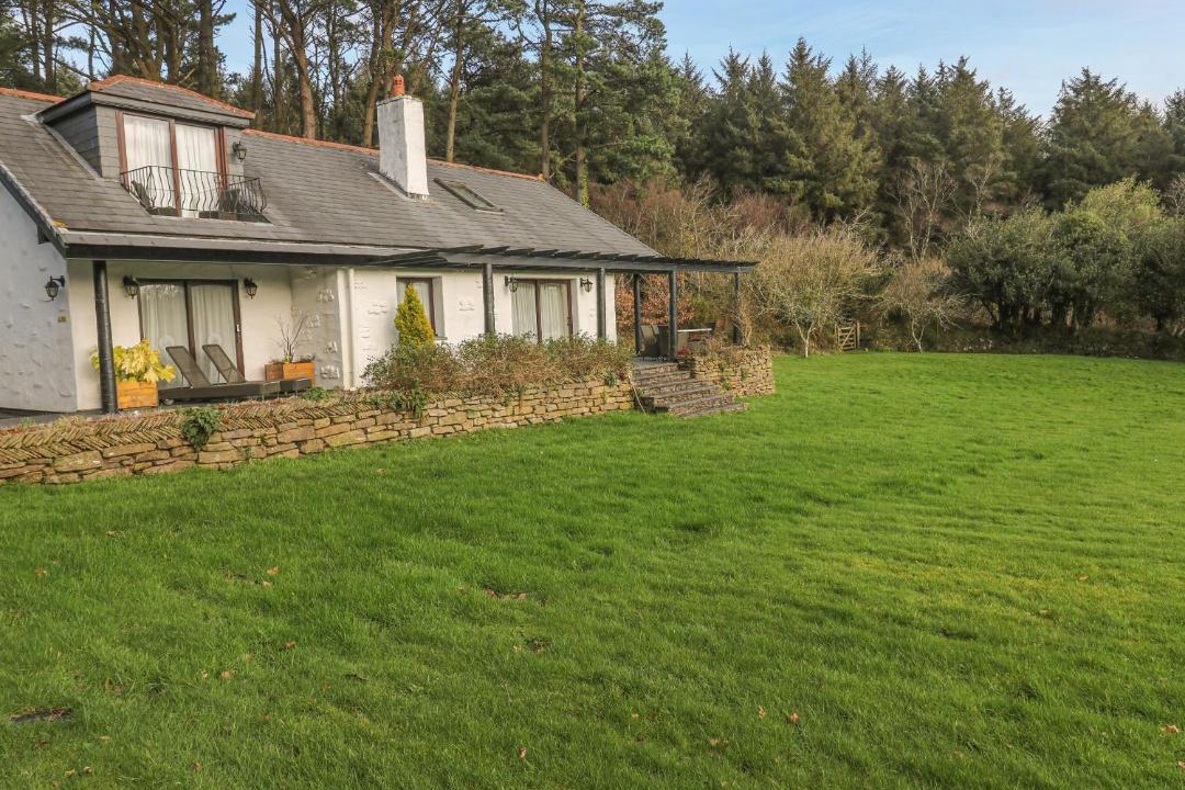 Photo of Buildings in St Wenn