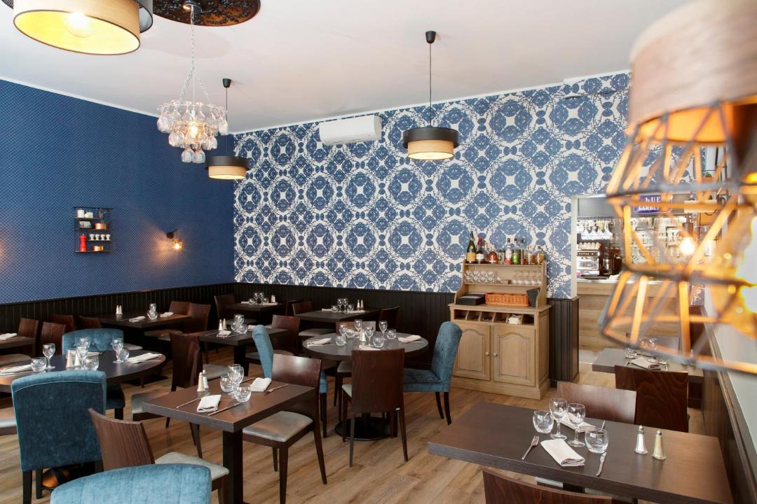 Photo of Others in Albert