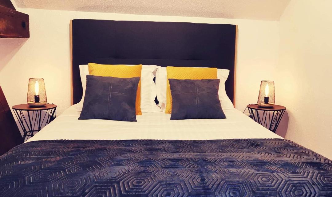 Photo of Bedroom in Bourbon-Lancy