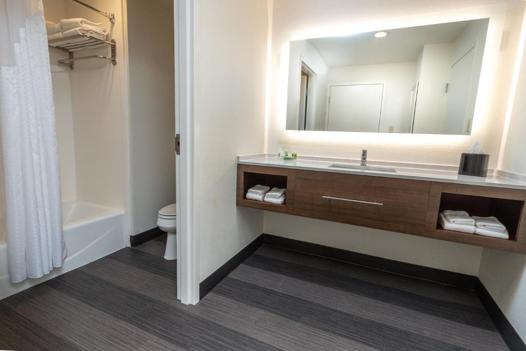 Photo of Bathroom in Ellendale