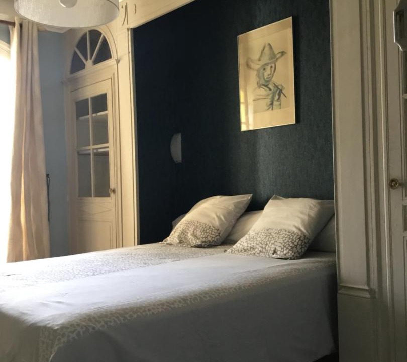 Photo of Others in Arnaud-Guilhem