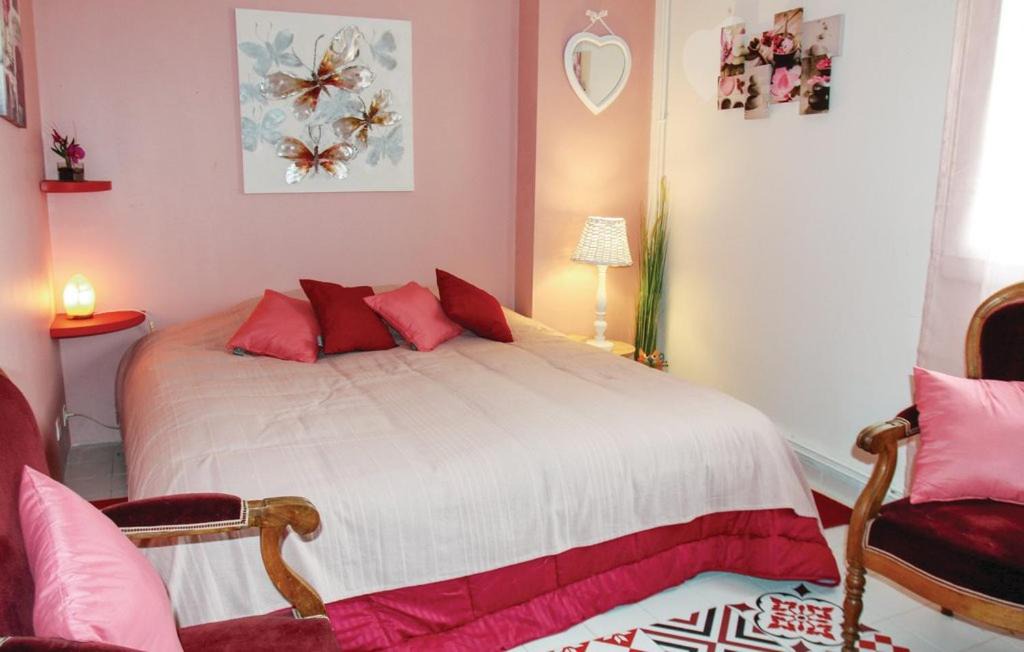 Photo of Bedroom in La Begude-de-Mazenc