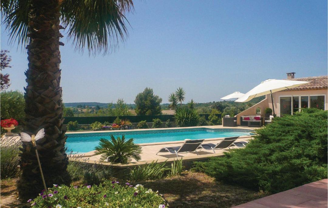 Photo of Outdoor in Creissan