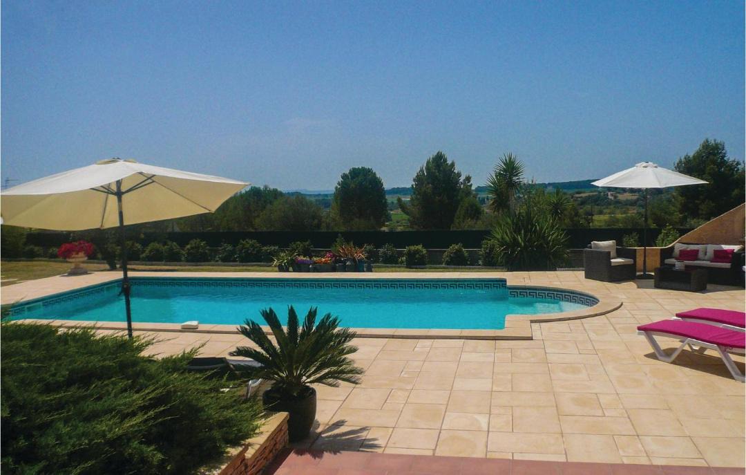 Photo of Outdoor in Creissan