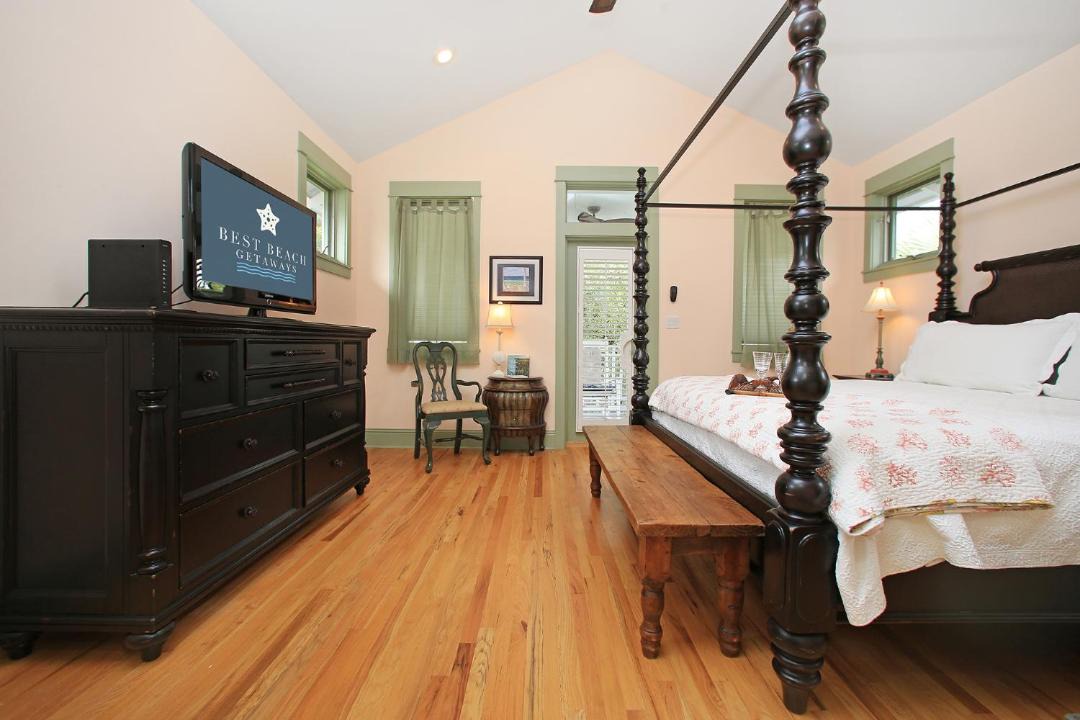 Photo of Others in Sunnyside